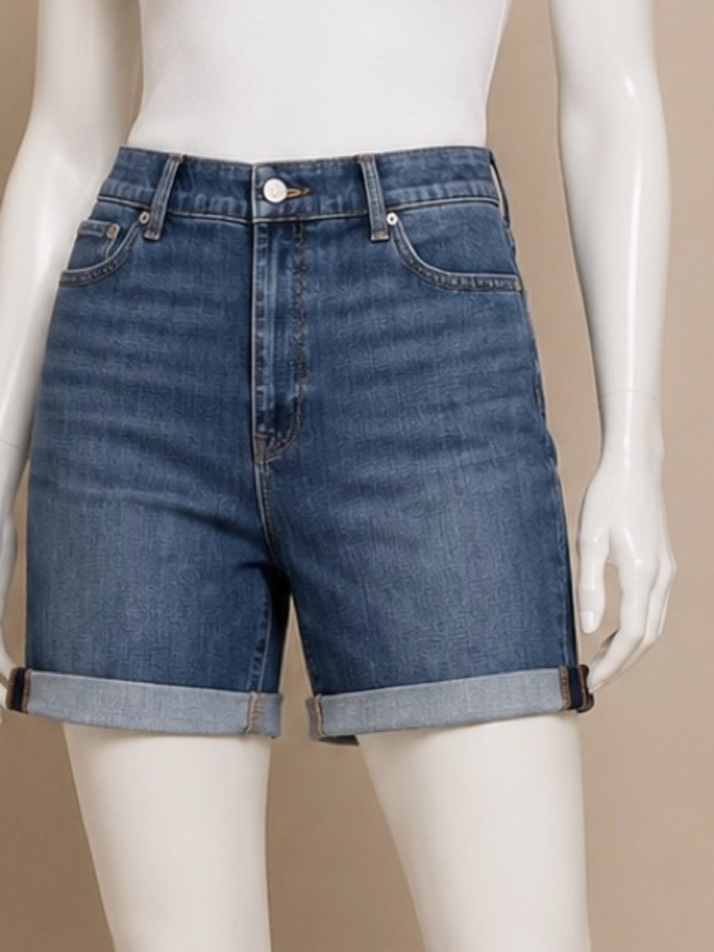 Talbots Girlfriend Classic  High-Rise Rolled Hem Denim Shorts. Size 16